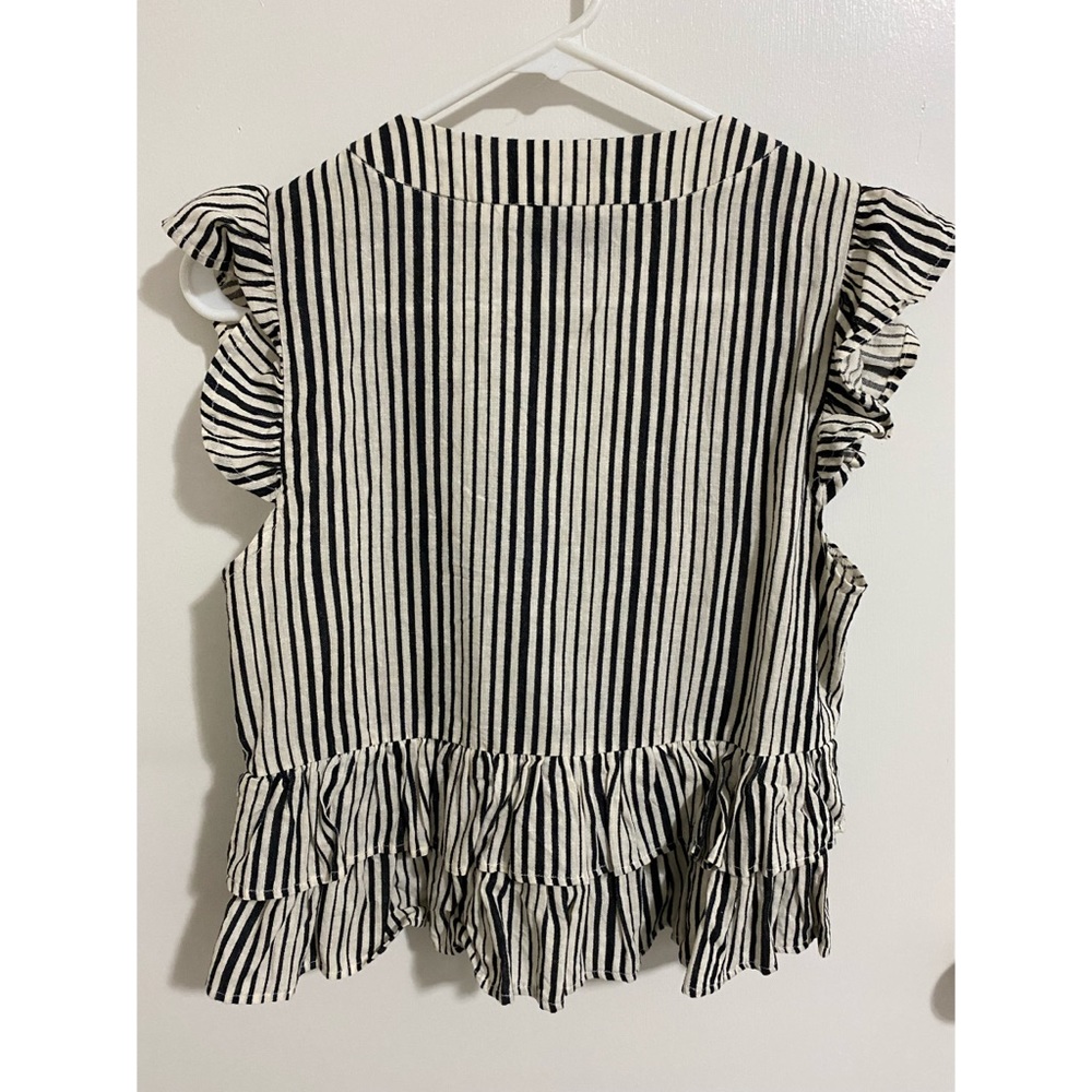 Vici Ruffle Top - Picture 3 of 3
